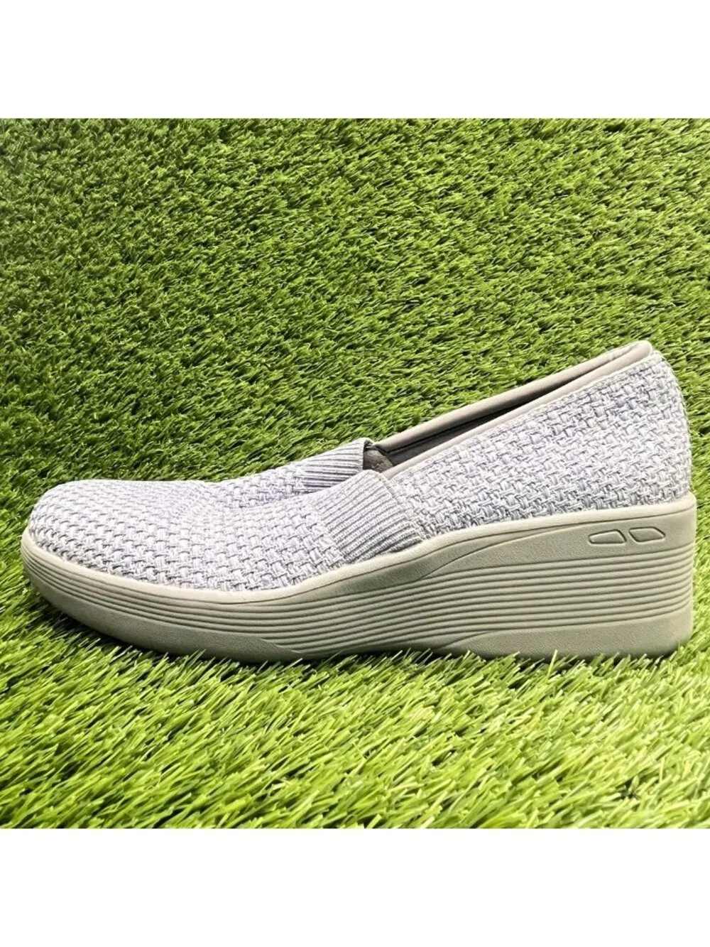 Skechers Arch Fit Laguna Adore Her Womens Size 8.5 Gray Casual Wedge Pump Shoes